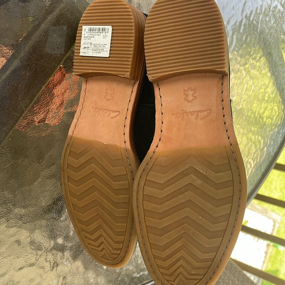 Clark’s Arlo Chealsea Boot - Picture 2 of 4